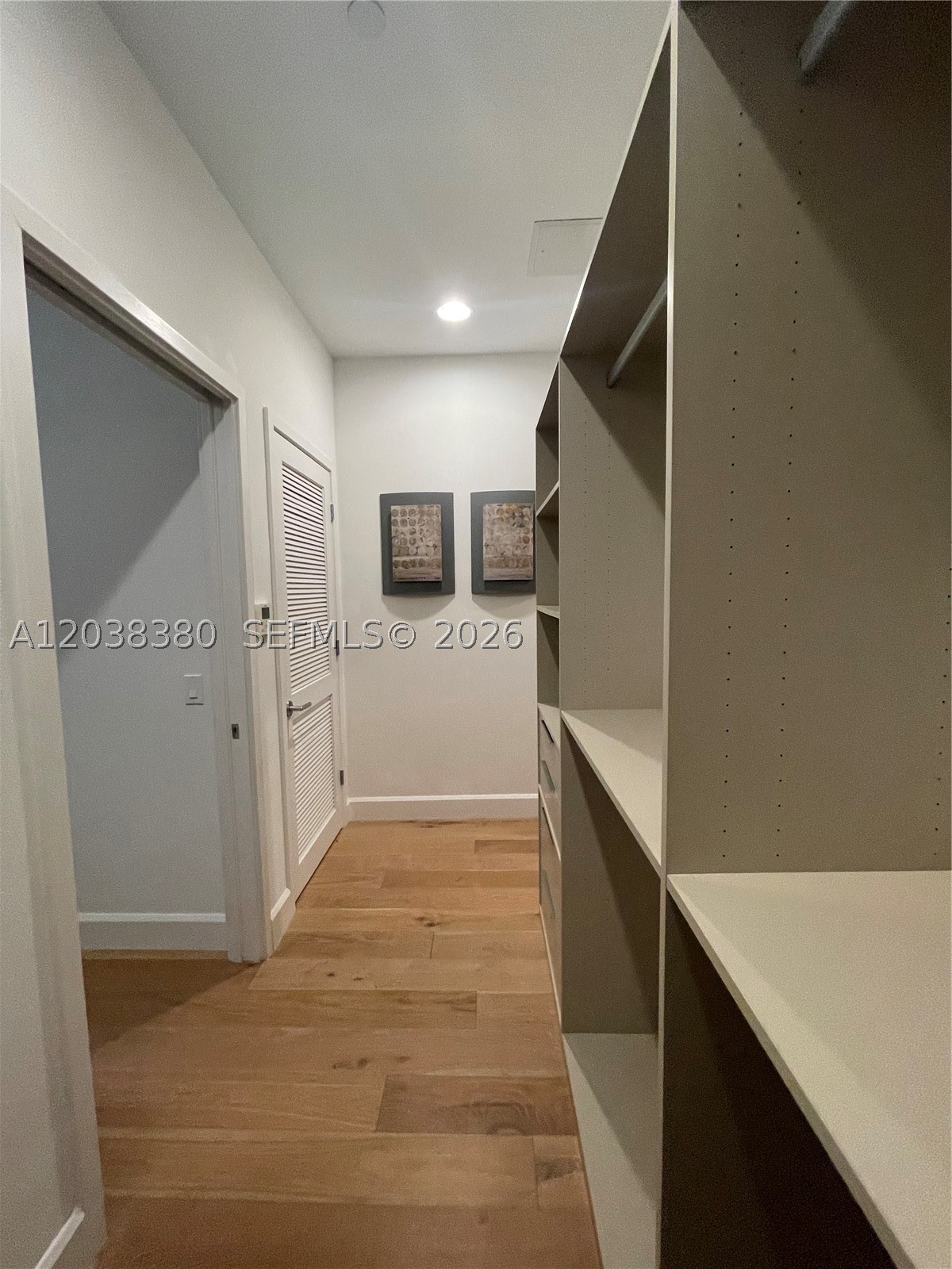 THE CRIMSON CONDO - Residential Lease