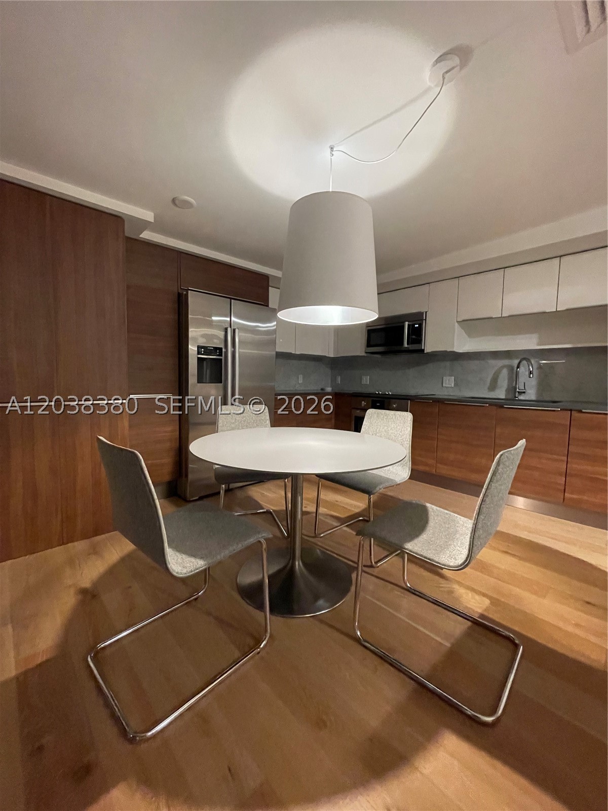 THE CRIMSON CONDO - Residential Lease