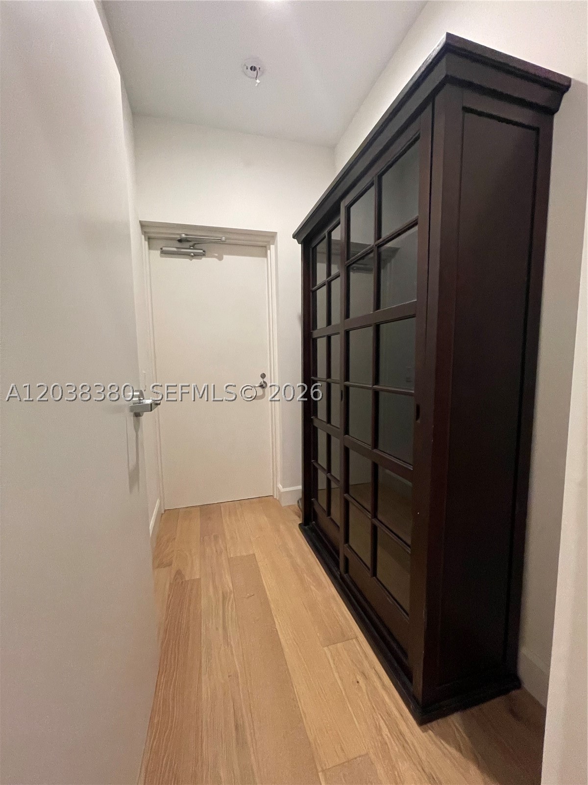 THE CRIMSON CONDO - Residential Lease