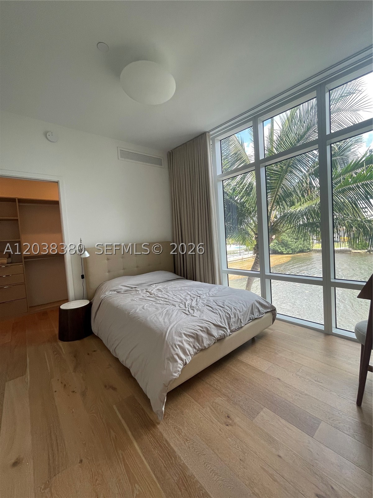 THE CRIMSON CONDO - Residential Lease
