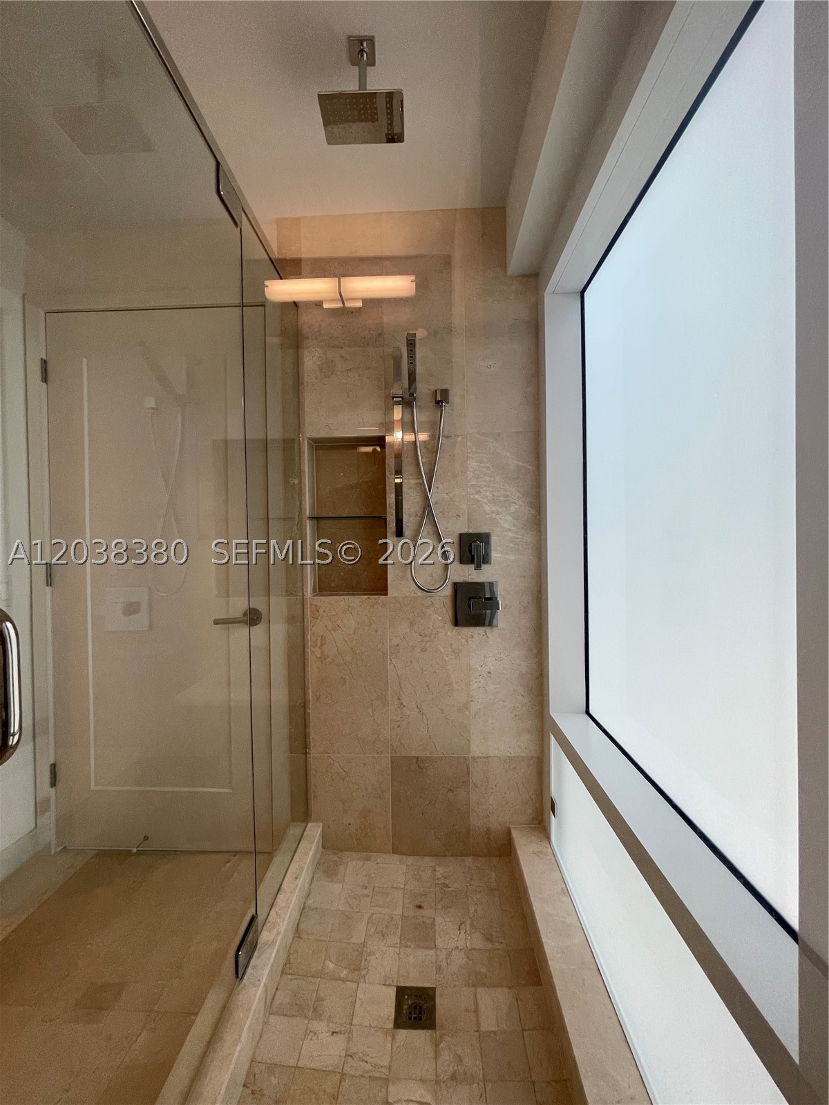 THE CRIMSON CONDO - Residential Lease