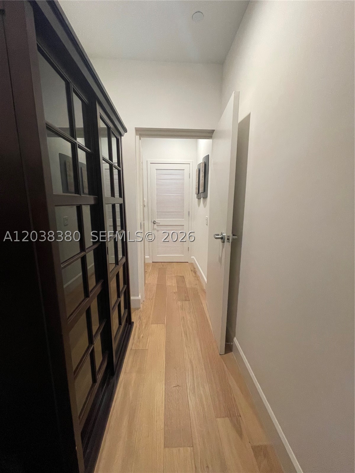 THE CRIMSON CONDO - Residential Lease