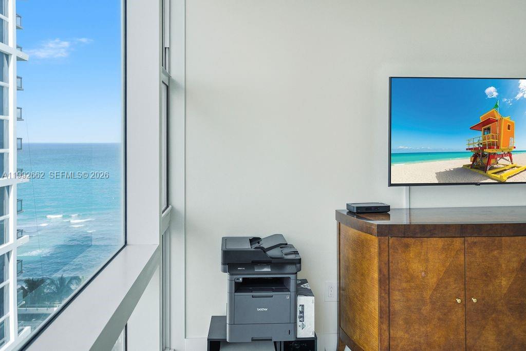 CENTRAL CARILLON BEACH CO - Residential