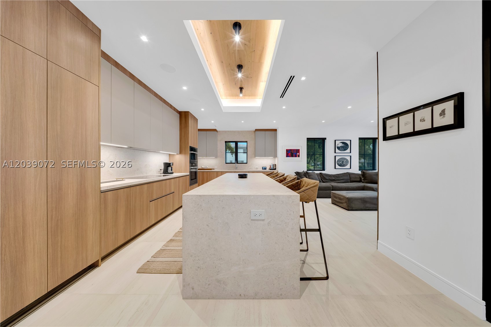CORAL GABLES RIVIERA SEC - Residential