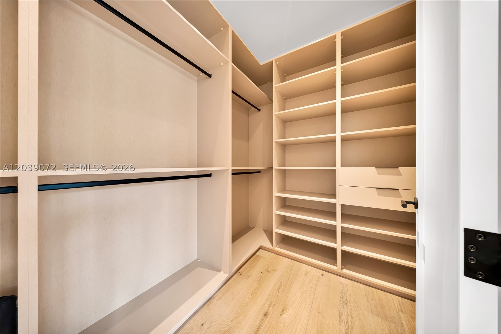 CORAL GABLES RIVIERA SEC - Residential
