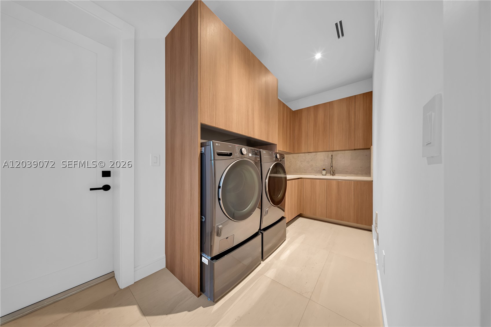 CORAL GABLES RIVIERA SEC - Residential