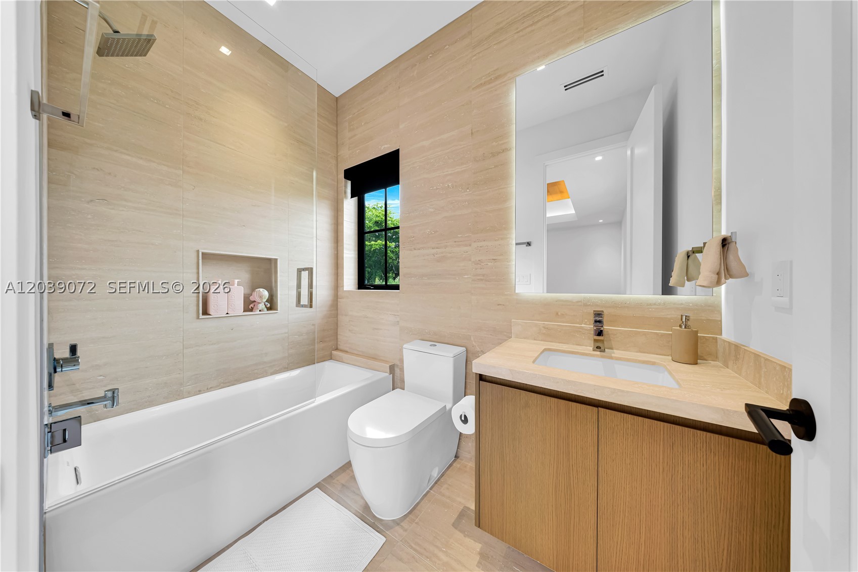 CORAL GABLES RIVIERA SEC - Residential