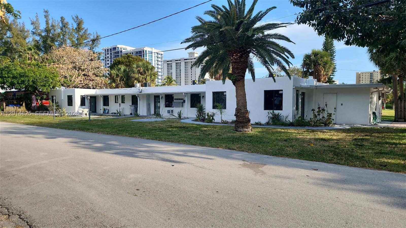Beach lovers! Here is your opportunity to own in a newly renovated apartment building located within a two minute walk to the beach. The building has new impact doors and windows. New central air units and recently renovated units.  Don't miss out on this opportunity. PLEASE DO NOT DISTURB TENANTS.