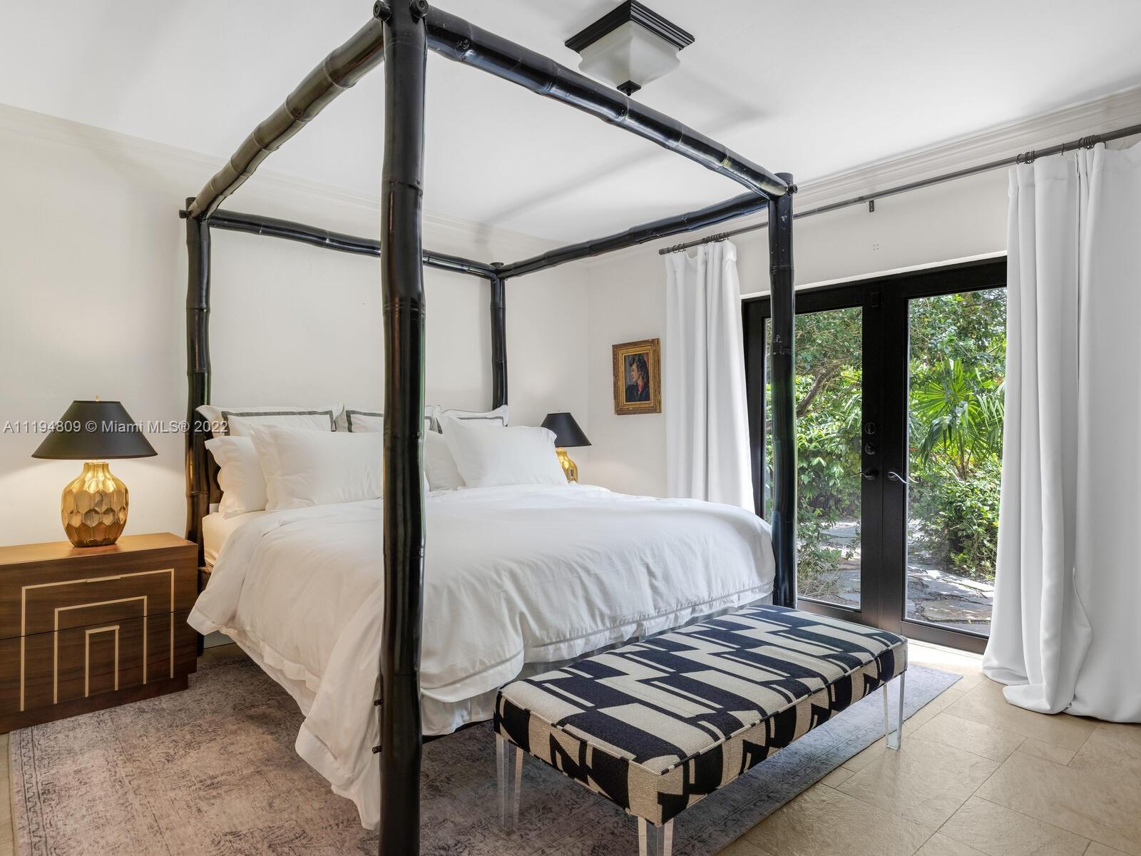 MIAMI SHORES SEC 1 AMD - Residential Lease