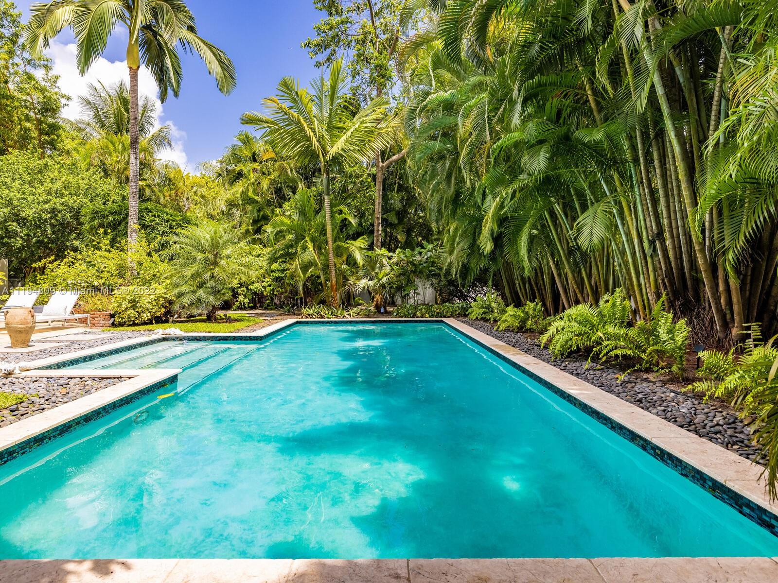 MIAMI SHORES SEC 1 AMD - Residential Lease