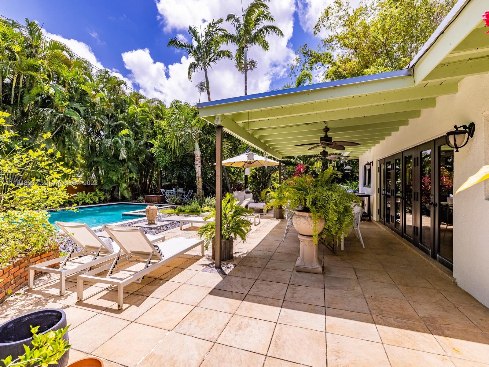 MIAMI SHORES SEC 1 AMD - Residential Lease