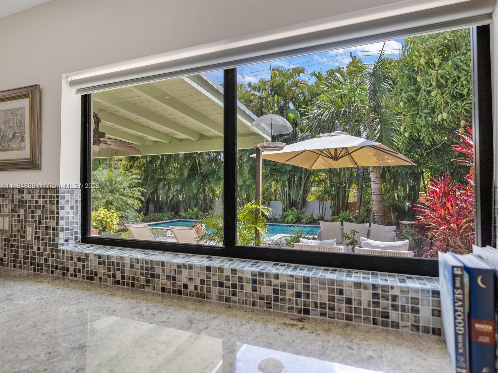 MIAMI SHORES SEC 1 AMD - Residential Lease
