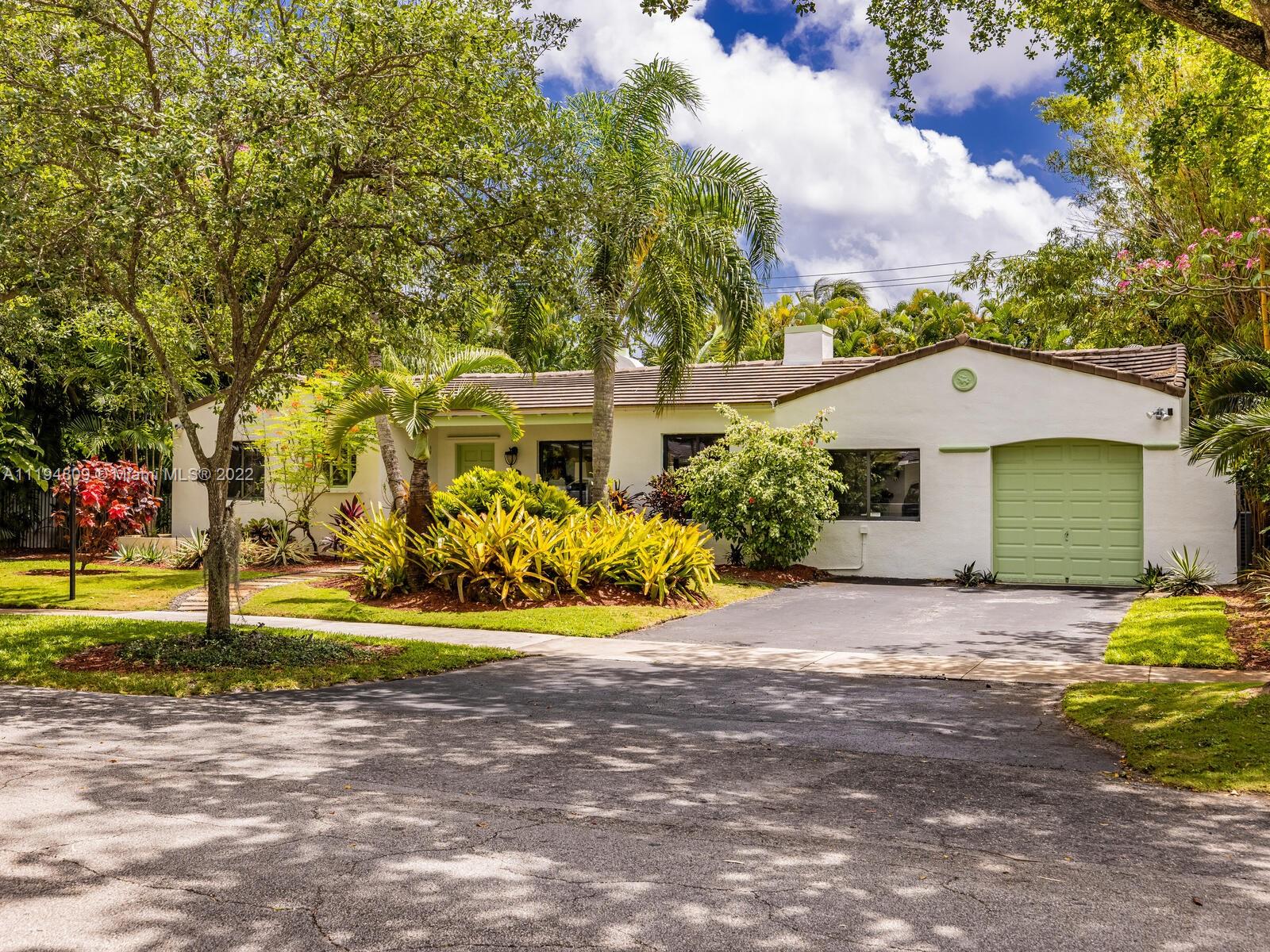 MIAMI SHORES SEC 1 AMD - Residential Lease