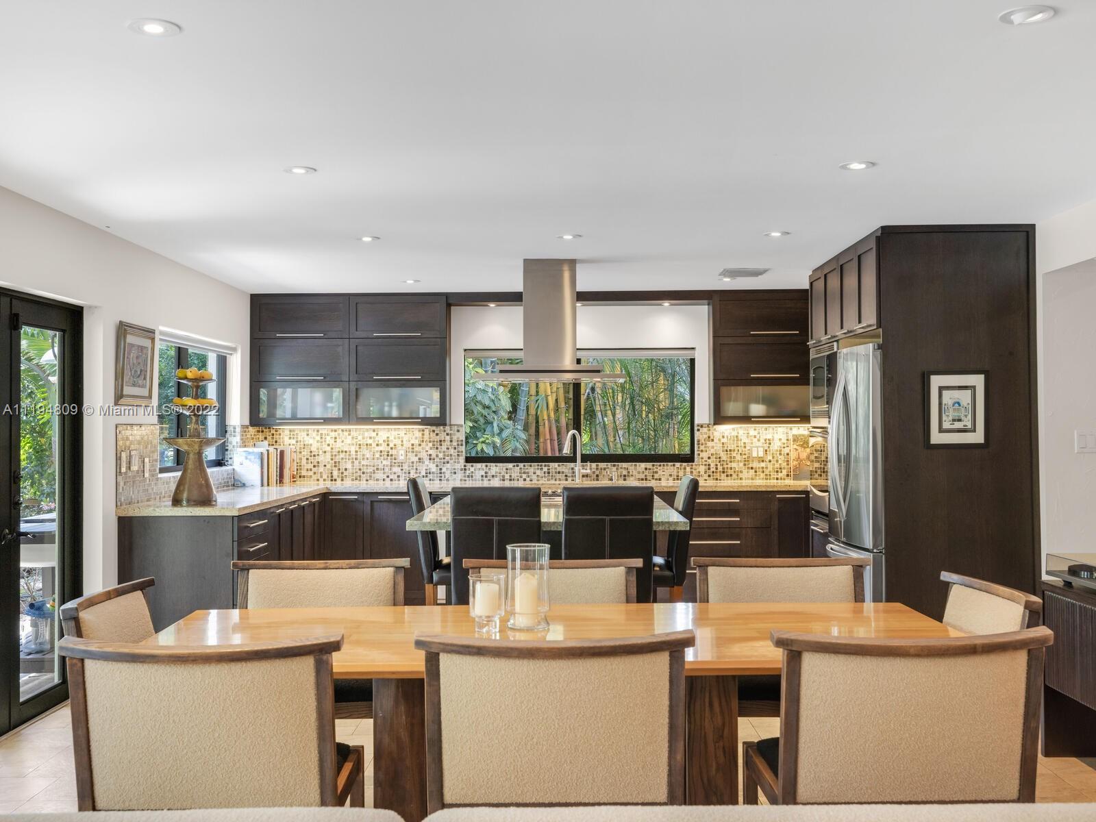 MIAMI SHORES SEC 1 AMD - Residential Lease