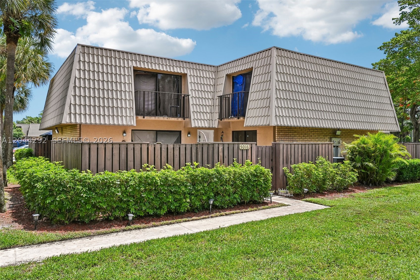 VILLAGE OF SANDALWOOD LAK - Residential