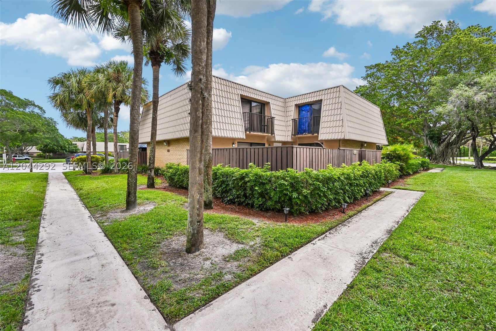 VILLAGE OF SANDALWOOD LAK - Residential