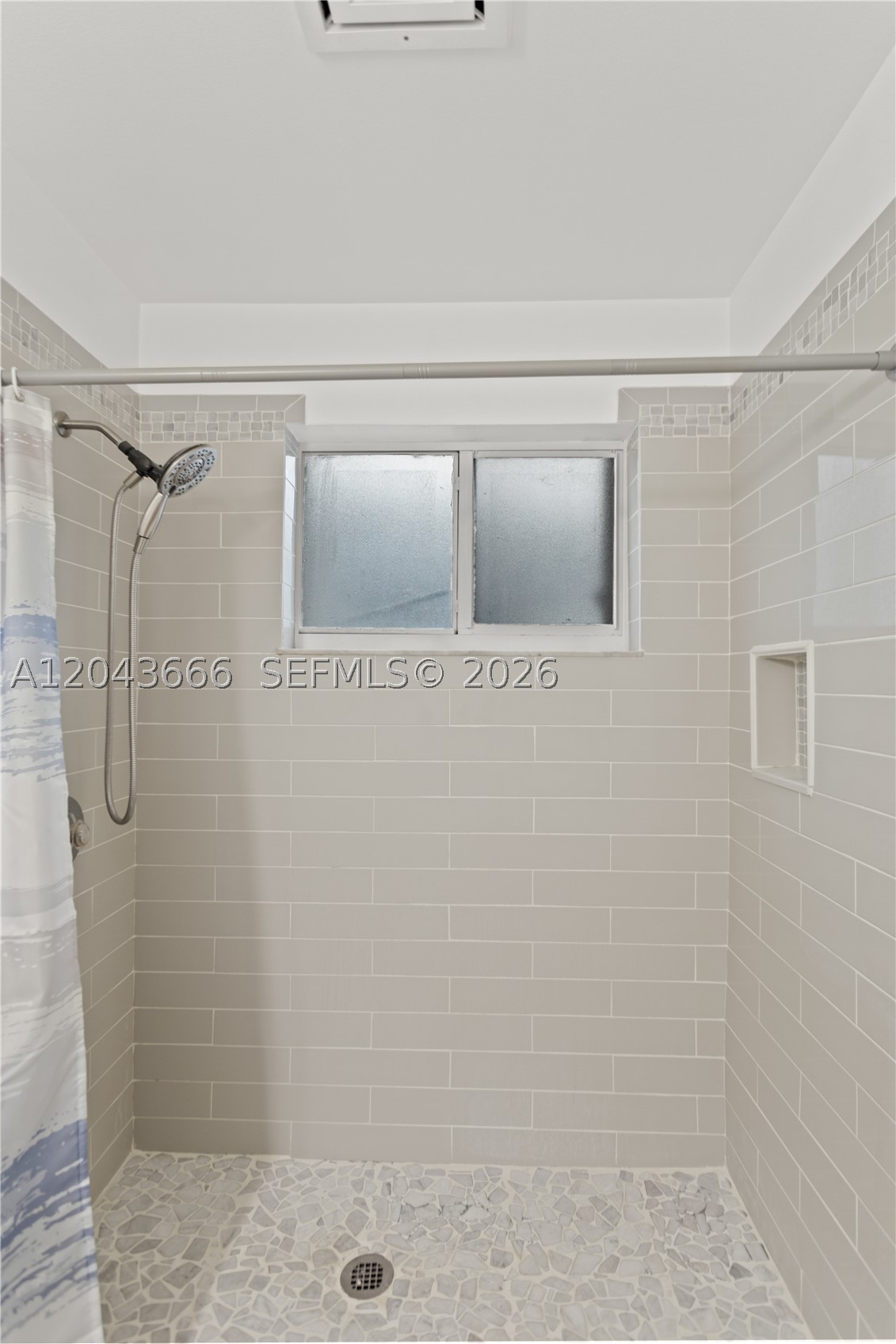 LAKES OF ACADIA UNIT 6 - Residential