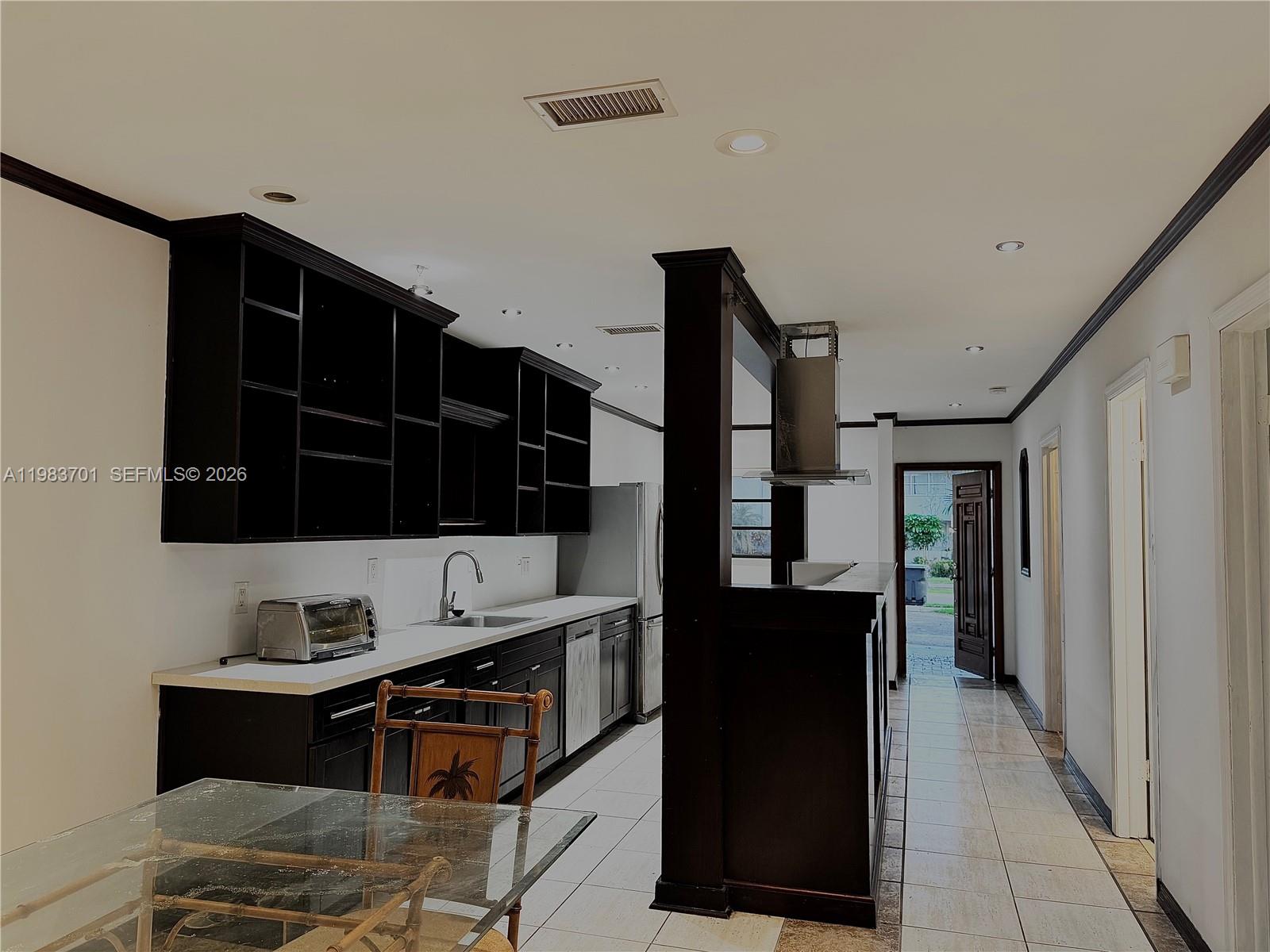 HOLLYWOOD GARDENS - Residential