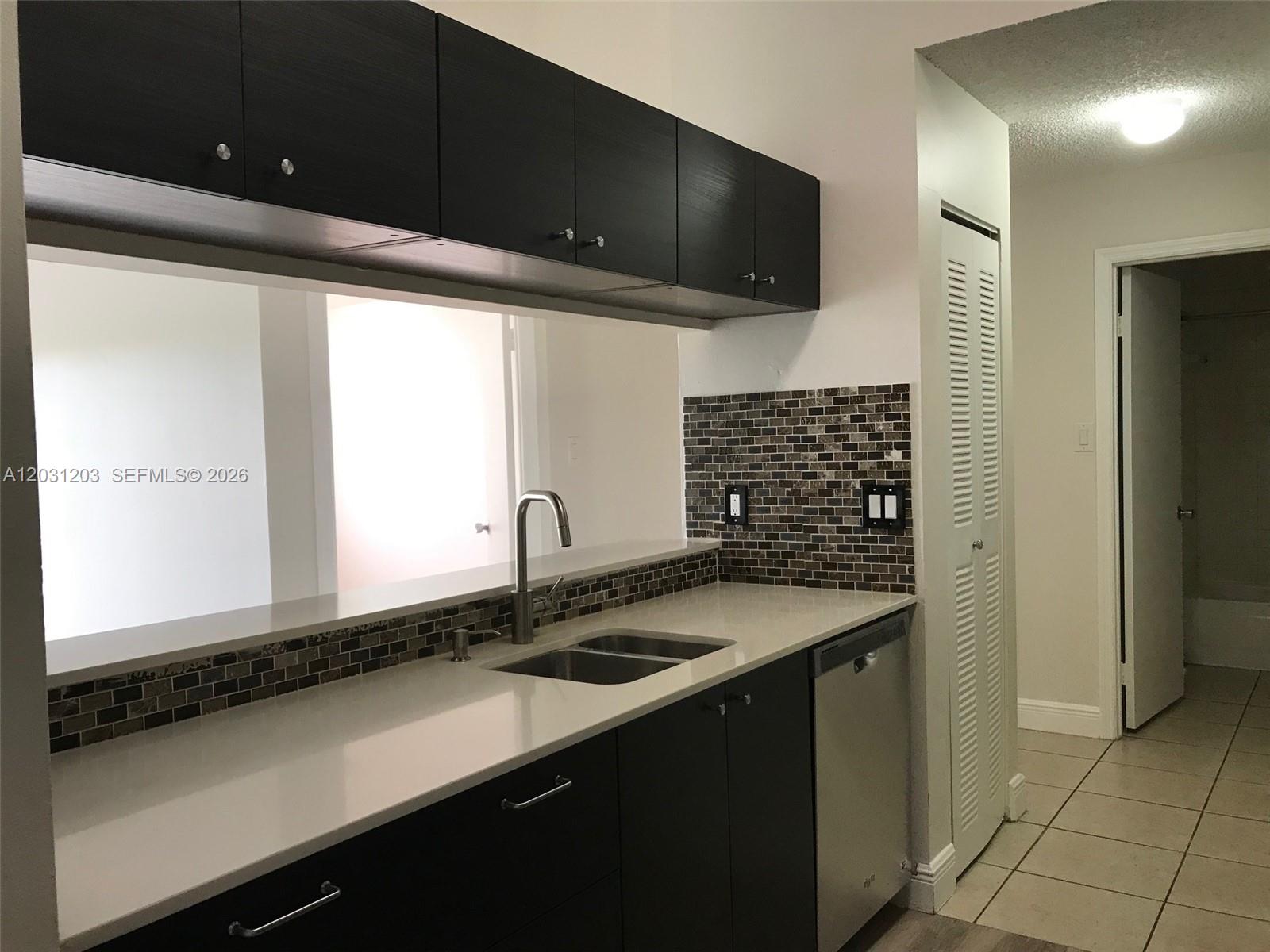 ROYAL PALM PLACE - Residential