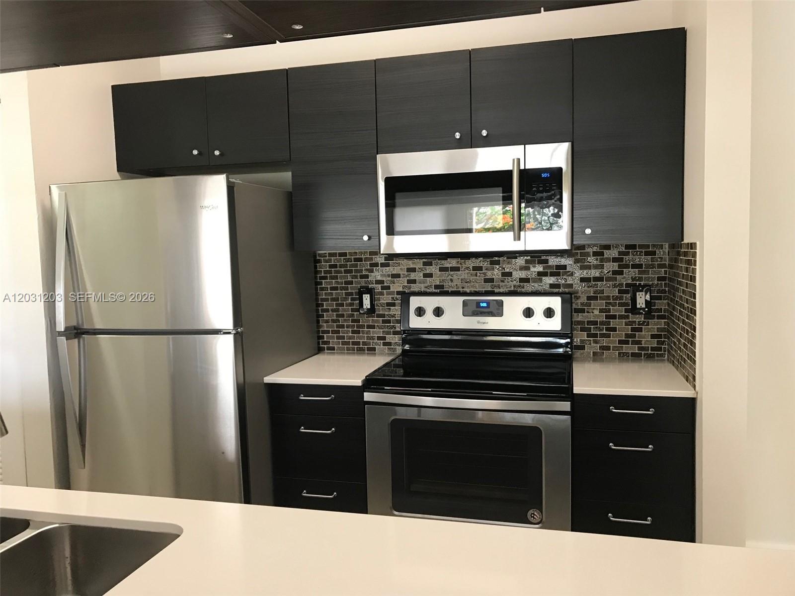 ROYAL PALM PLACE - Residential