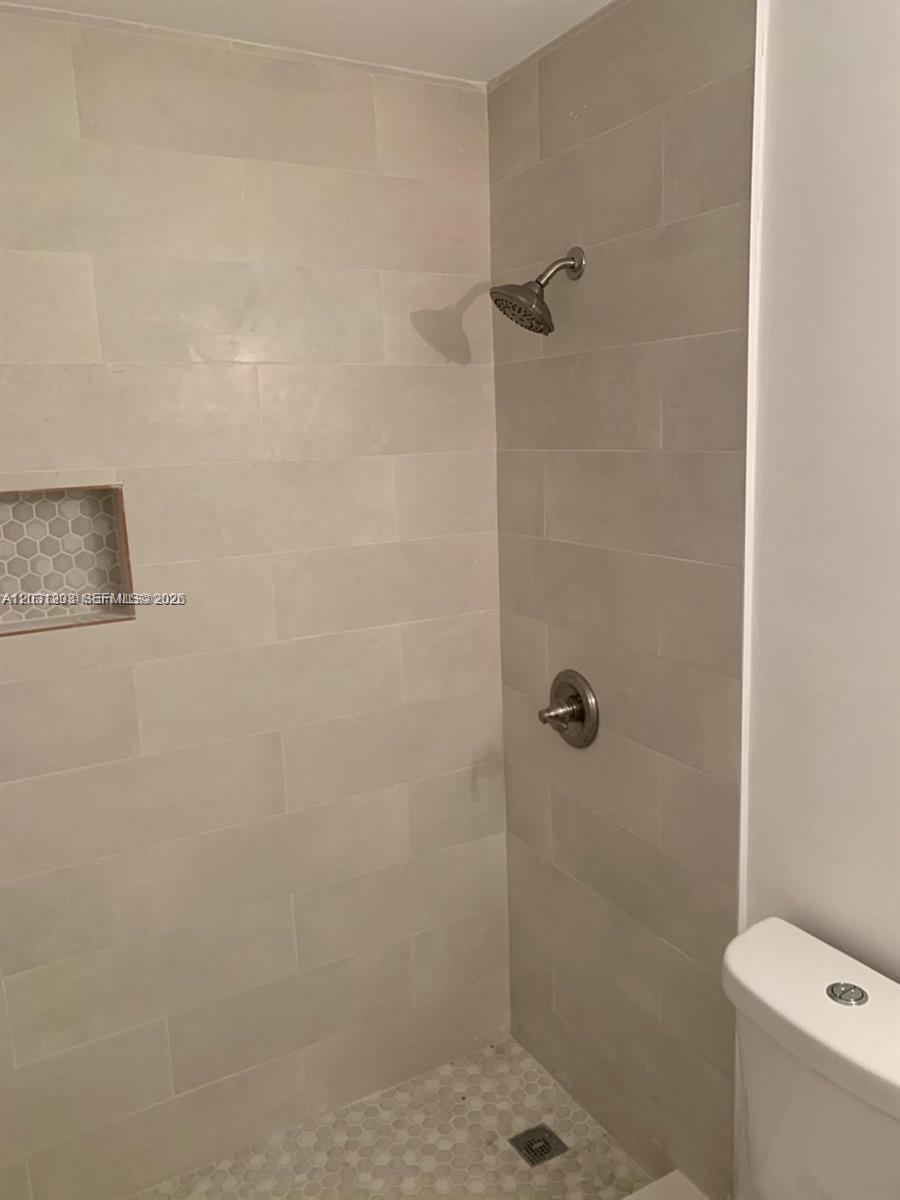 ROYAL PALM PLACE - Residential