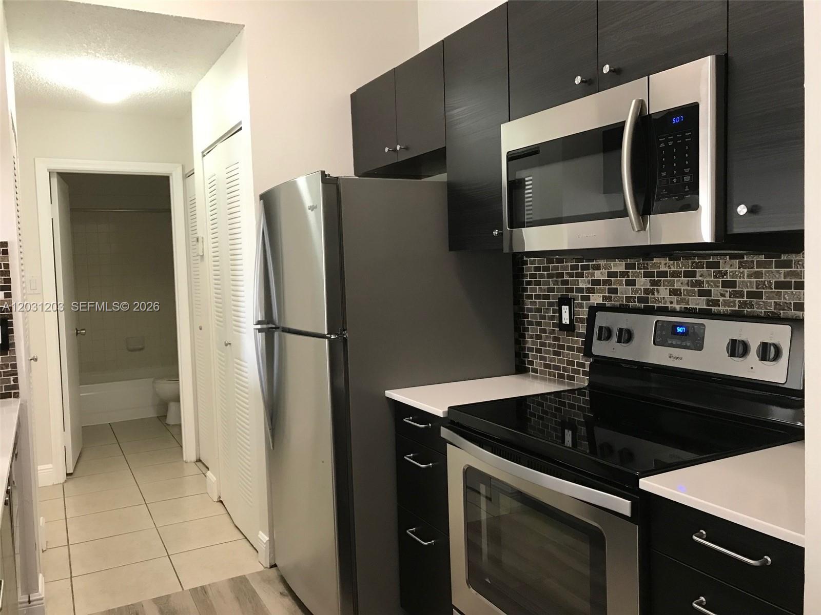 ROYAL PALM PLACE - Residential