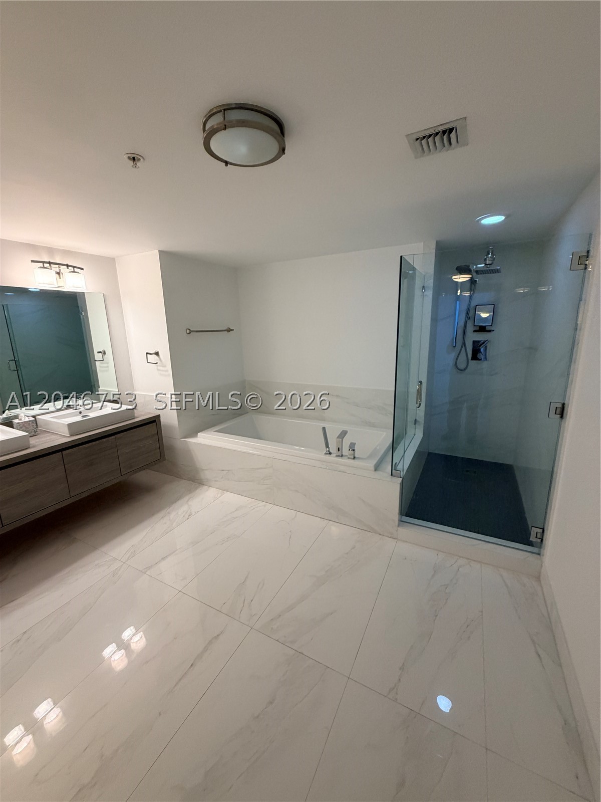400 SUNNY ISLES CONDO WES - Residential