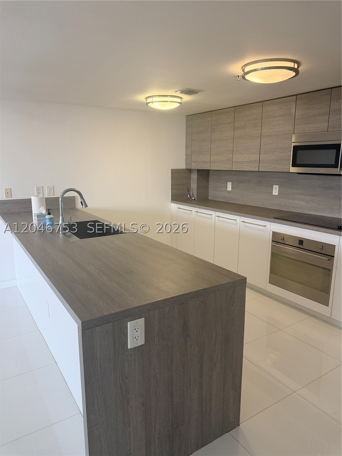 400 SUNNY ISLES CONDO WES - Residential