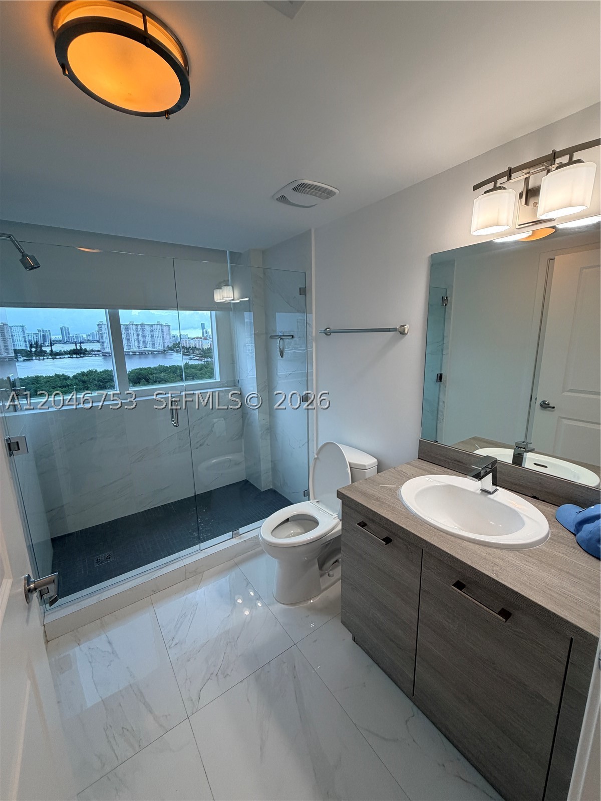 400 SUNNY ISLES CONDO WES - Residential