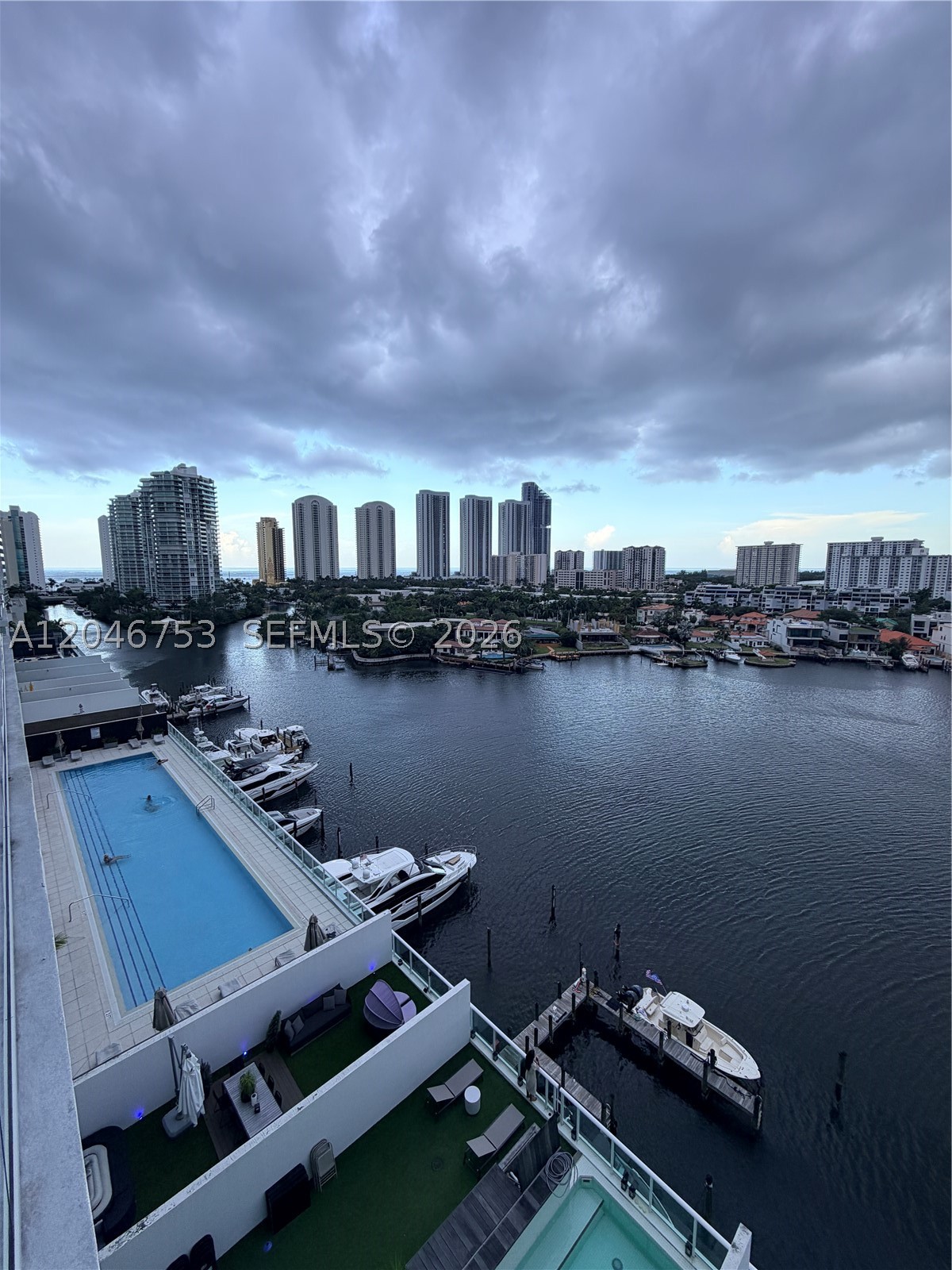 400 SUNNY ISLES CONDO WES - Residential