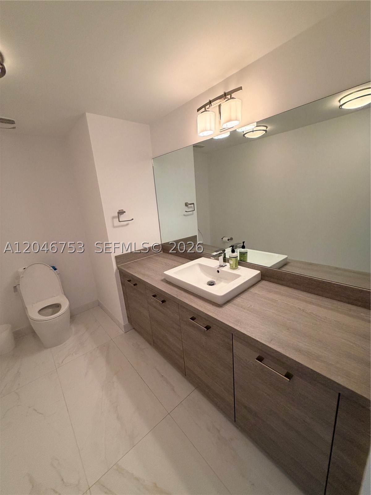 400 SUNNY ISLES CONDO WES - Residential