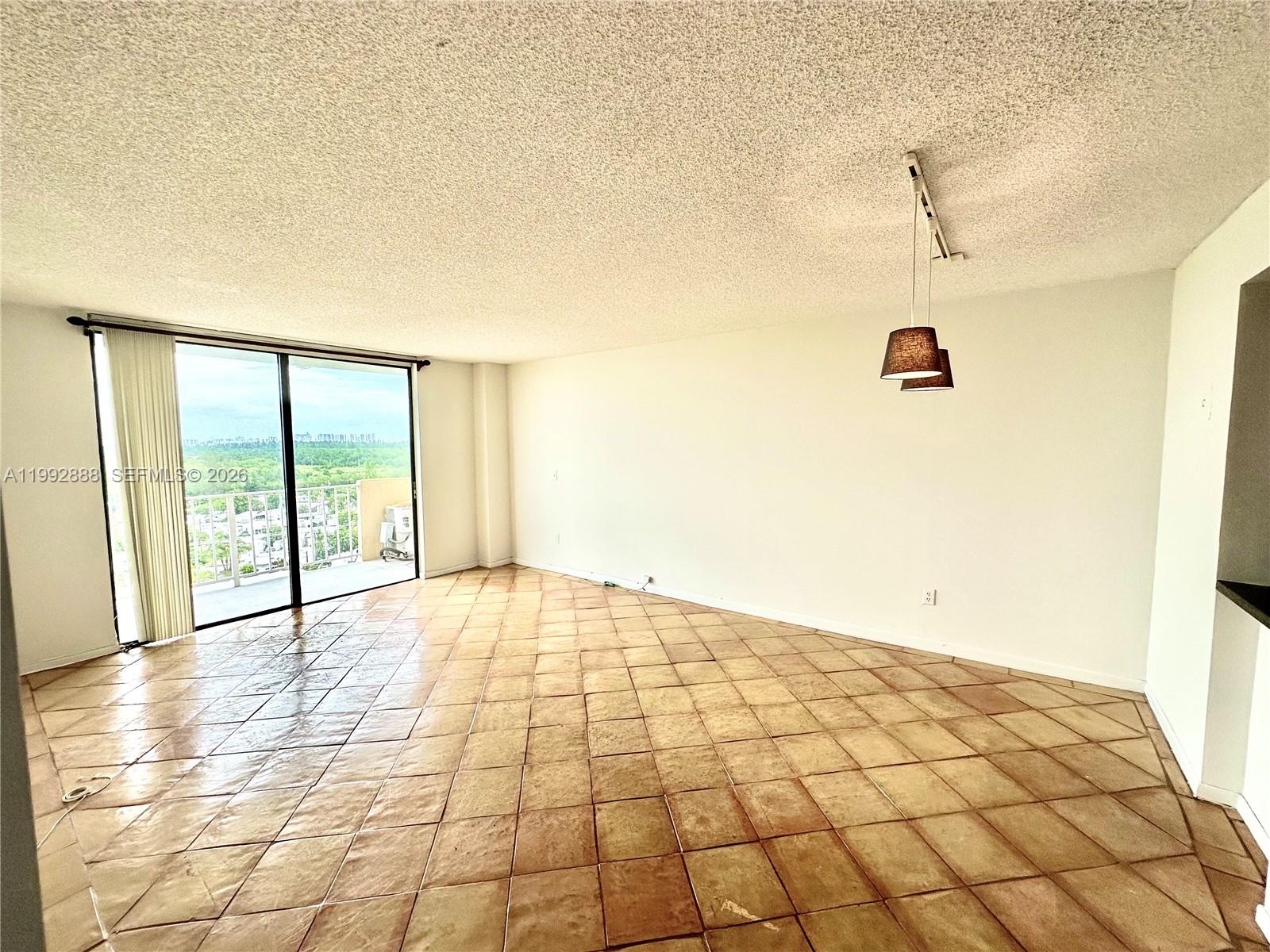 VECINO DEL MAR CONDO - Residential