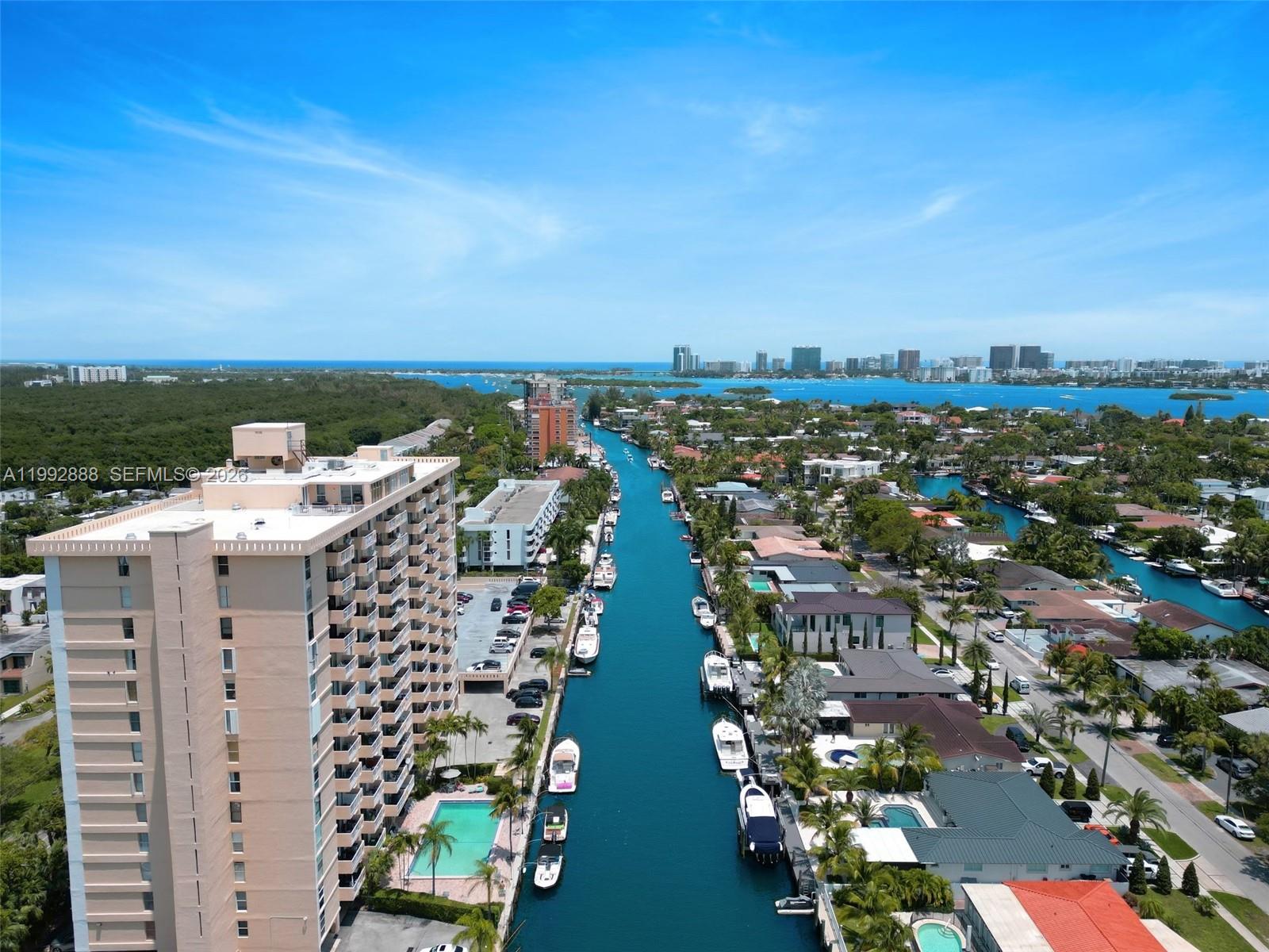 VECINO DEL MAR CONDO - Residential