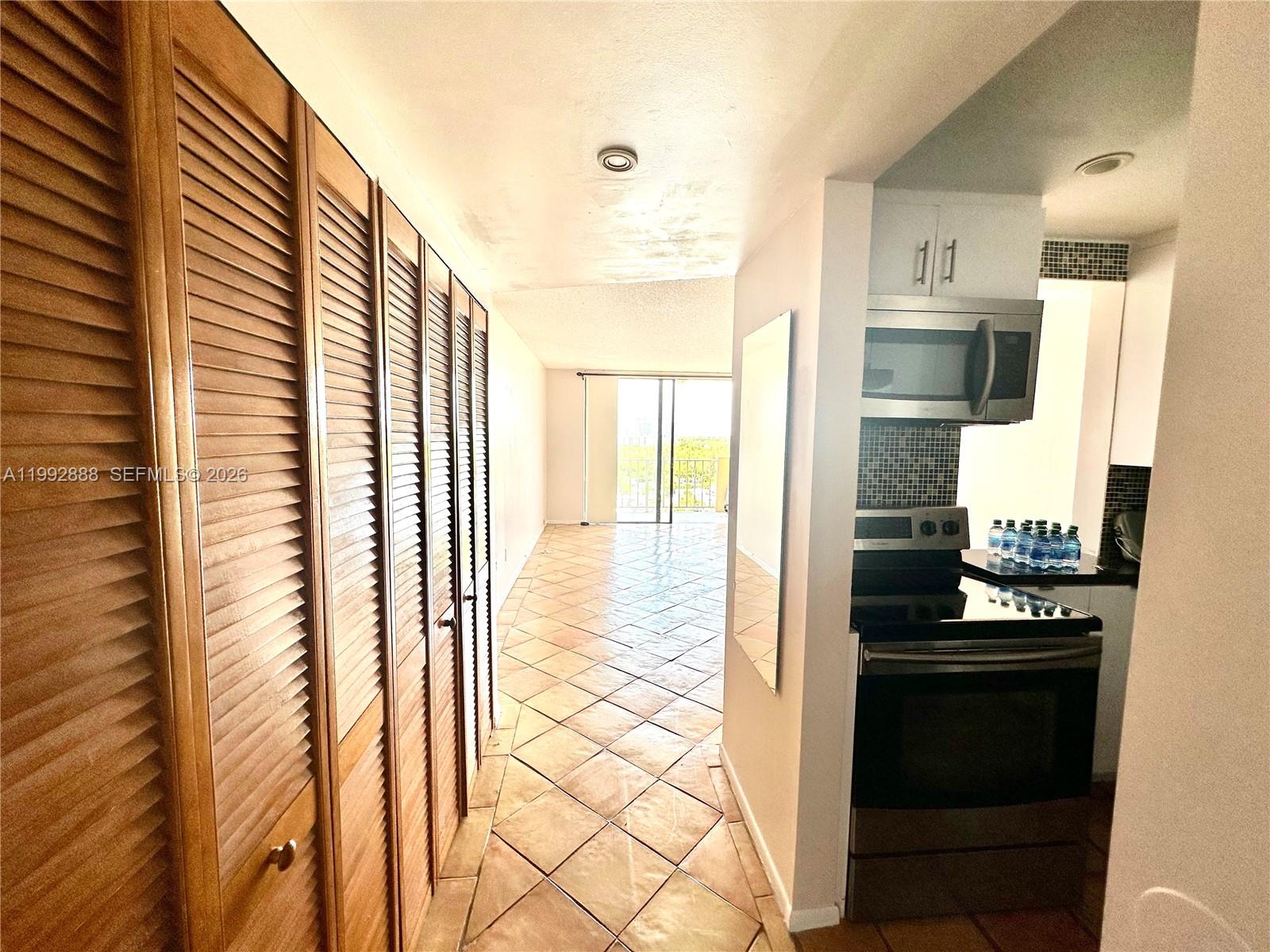 VECINO DEL MAR CONDO - Residential