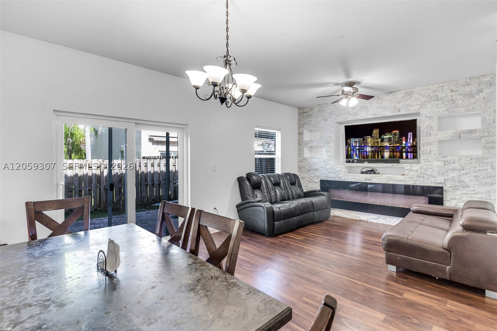 LAKES BY THE BAY GEE - Residential