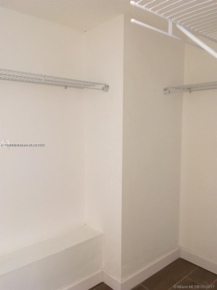 WILSHIRE CONDO - Residential Lease