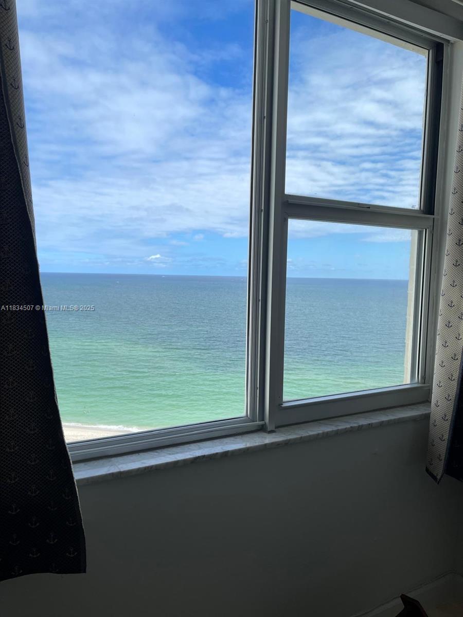 PARKER DORADO CONDO - Residential