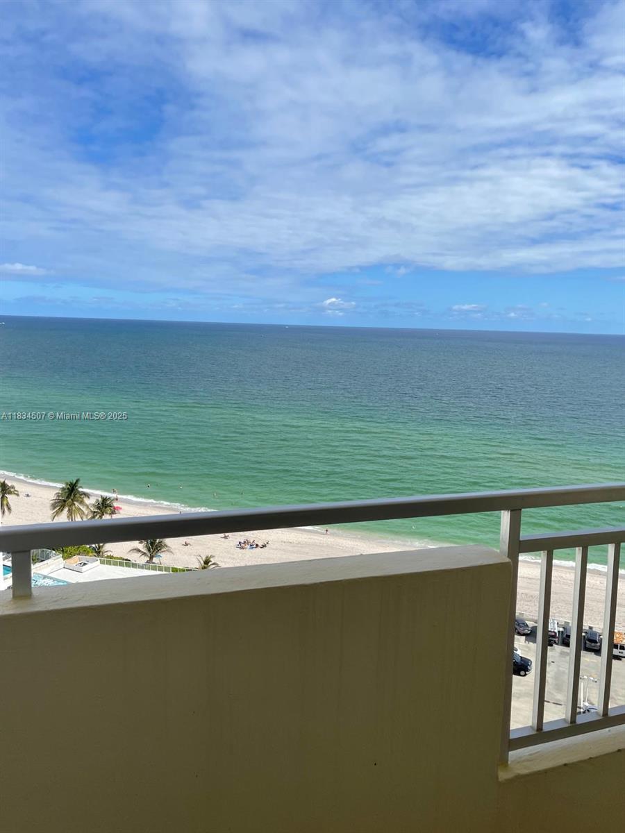 PARKER DORADO CONDO - Residential