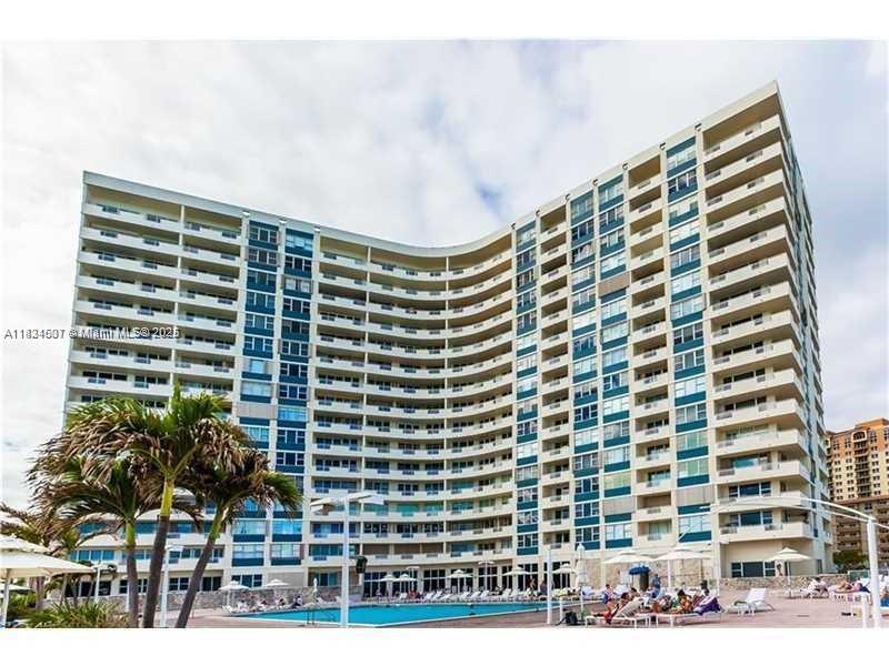 PARKER DORADO CONDO - Residential