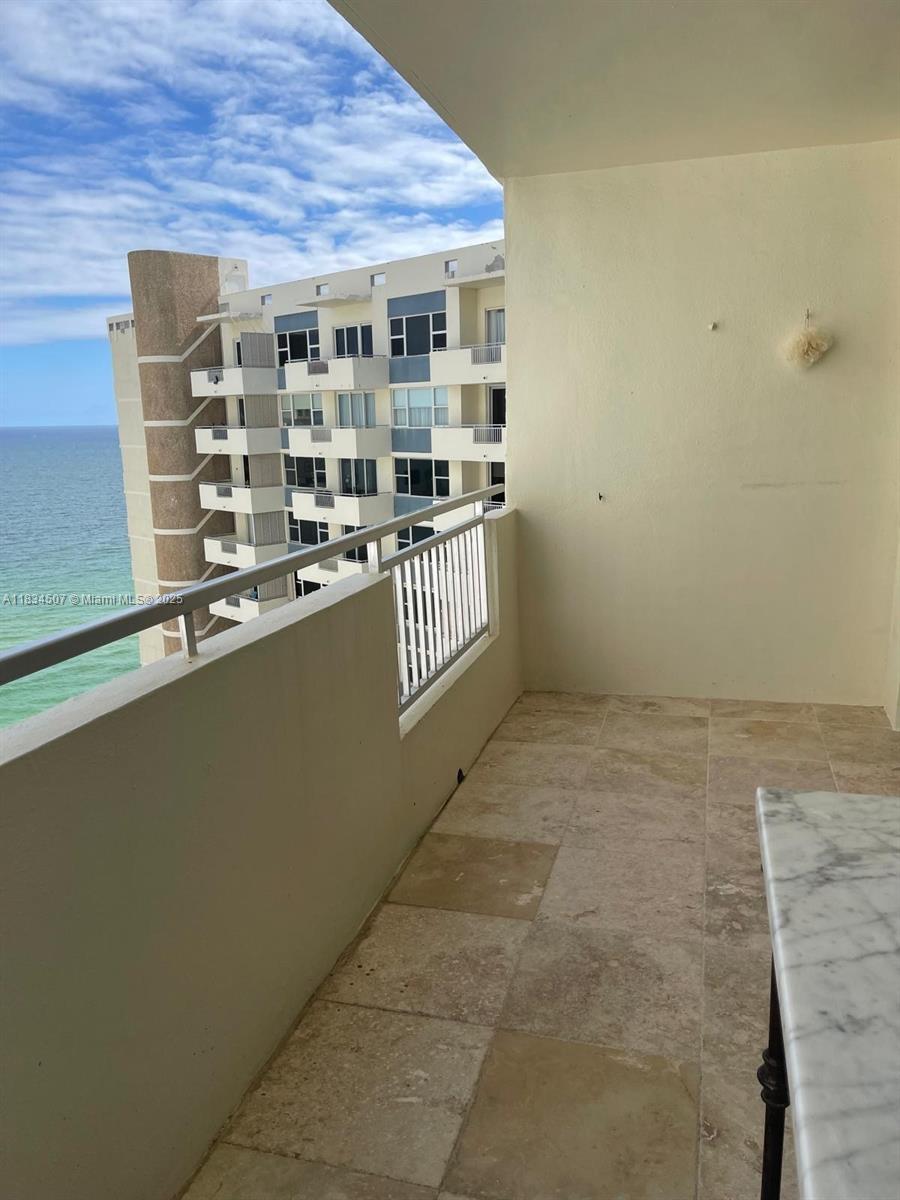 PARKER DORADO CONDO - Residential