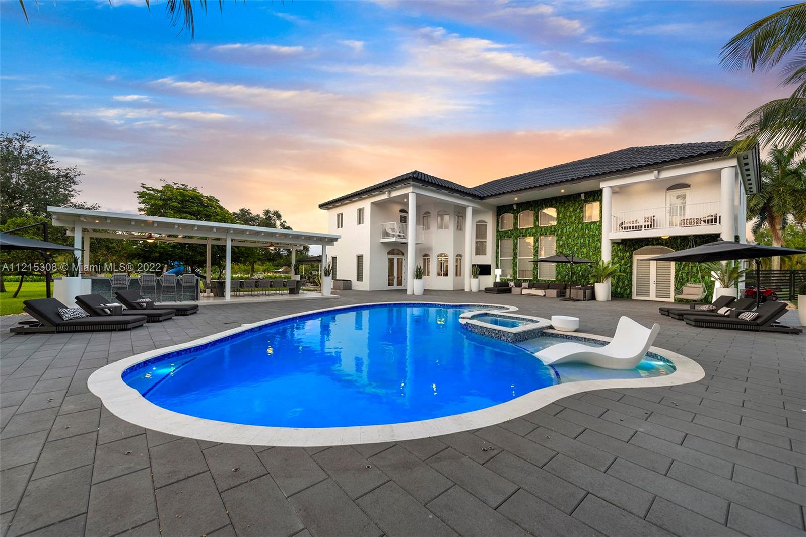 Sunshine Ranches - Residential