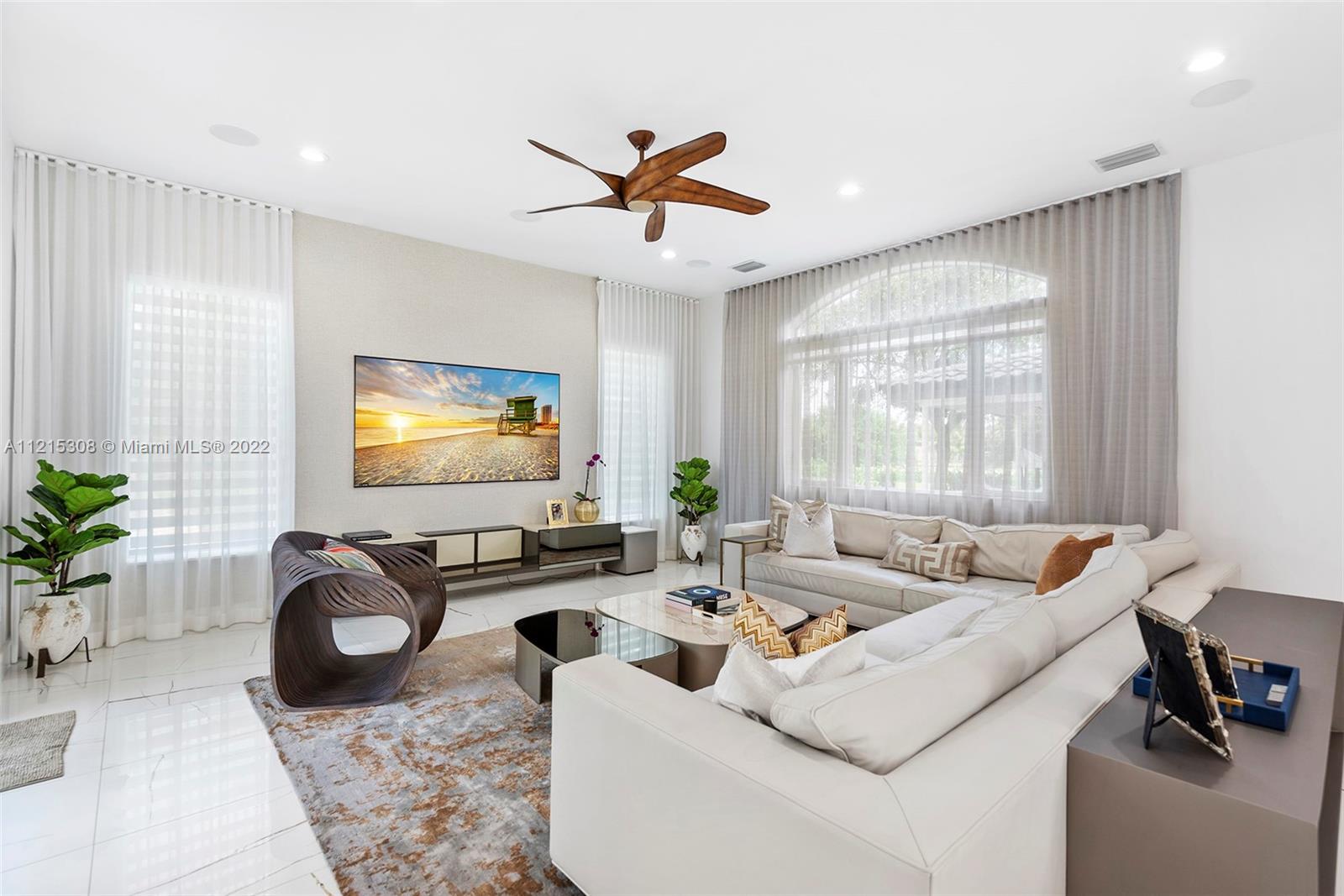 Sunshine Ranches - Residential