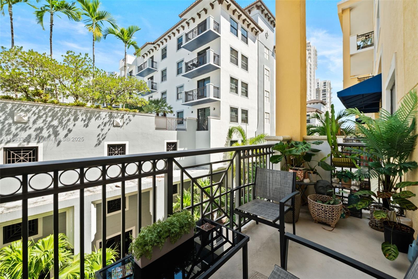 COLONNADE AT DADELAND SE - Residential