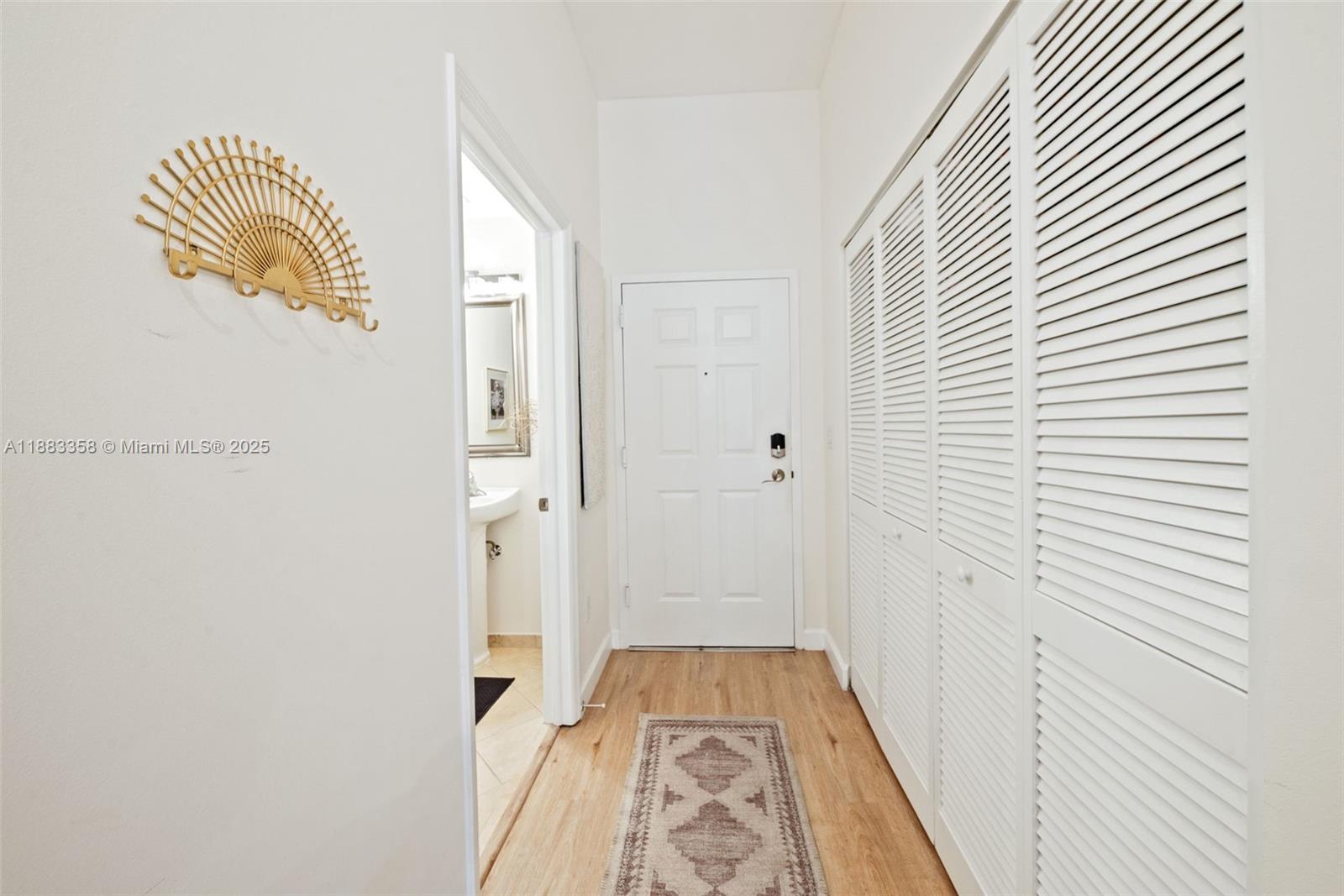 COLONNADE AT DADELAND SE - Residential
