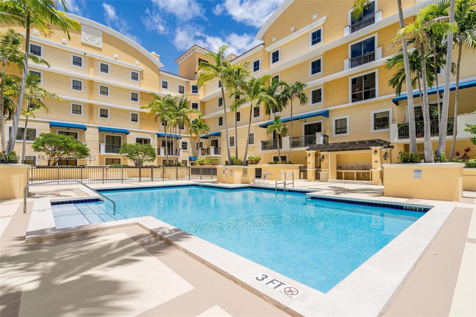 COLONNADE AT DADELAND SE - Residential