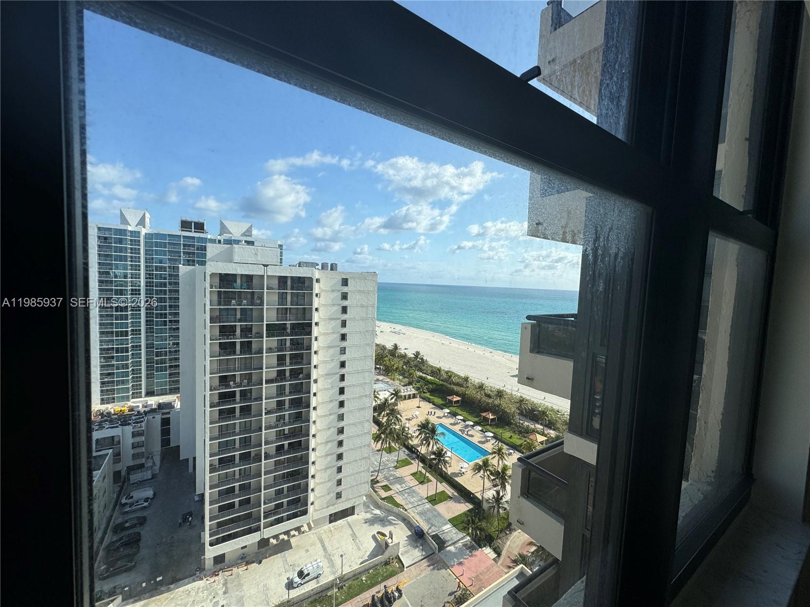 CLUB ATLANTIS CONDO - Residential
