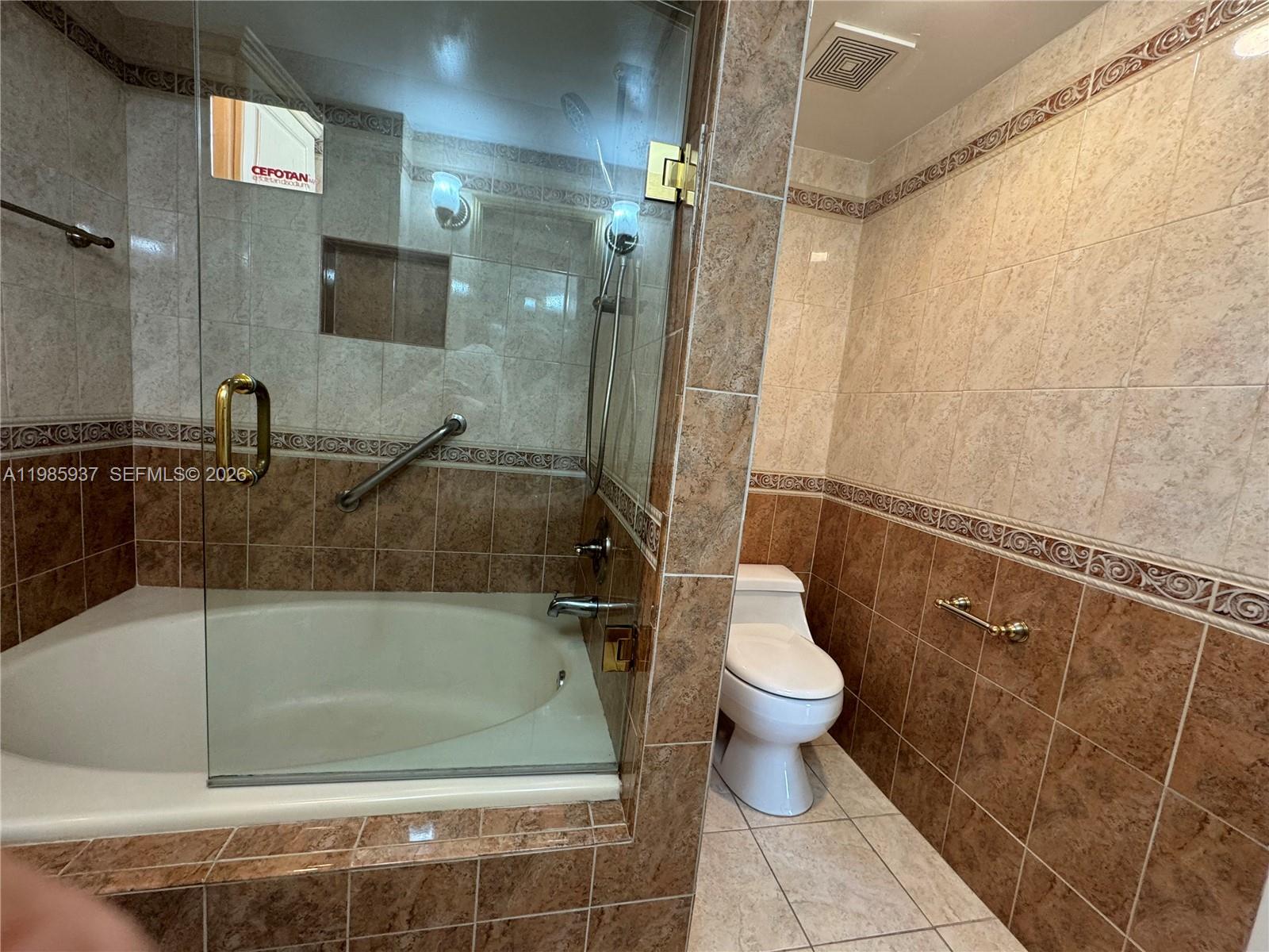 CLUB ATLANTIS CONDO - Residential