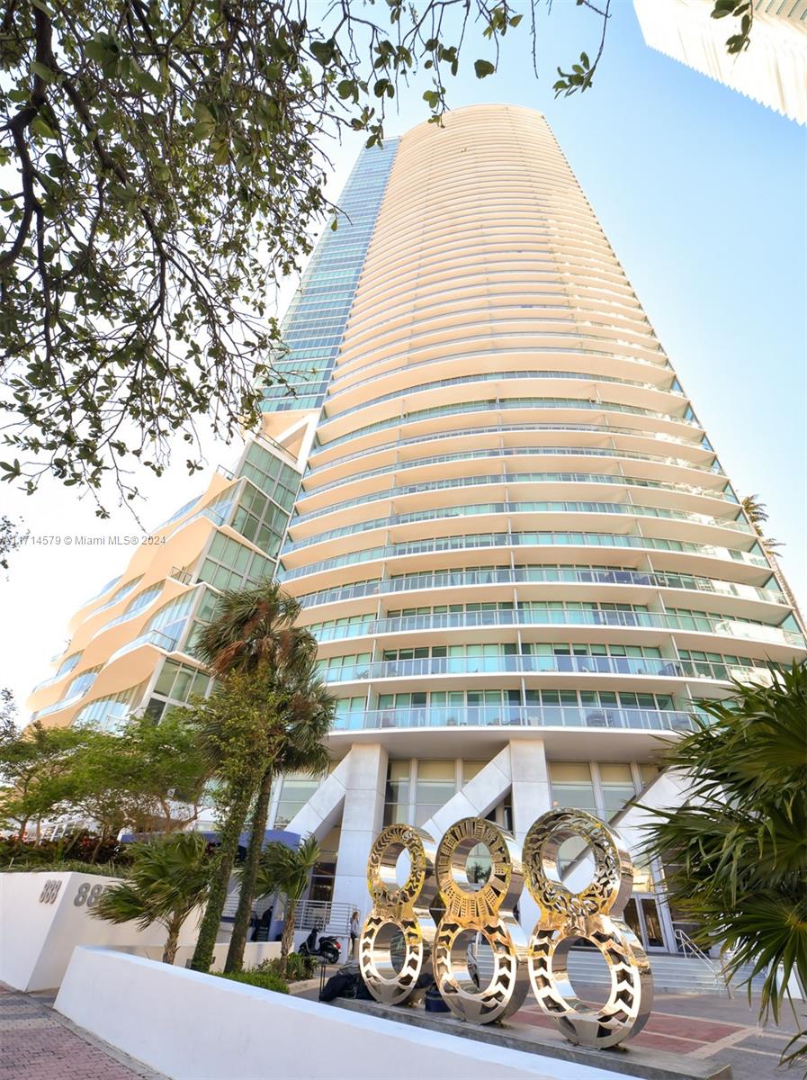 MARINABLUE CONDO - Residential