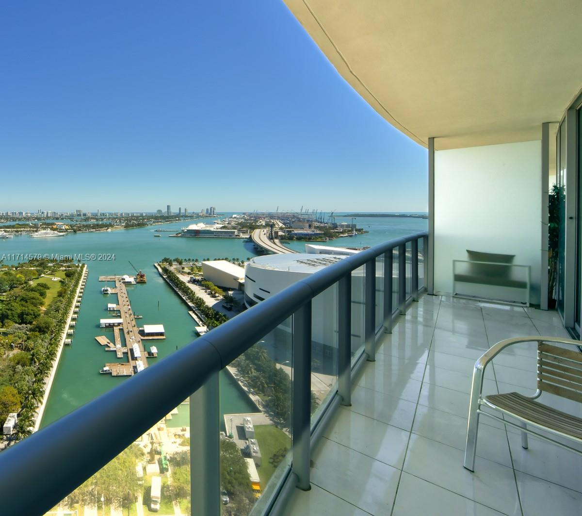 MARINABLUE CONDO - Residential