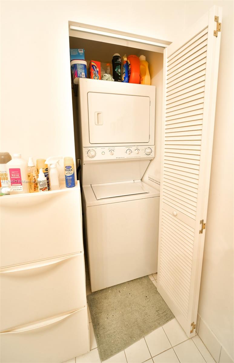 MARINABLUE CONDO - Residential